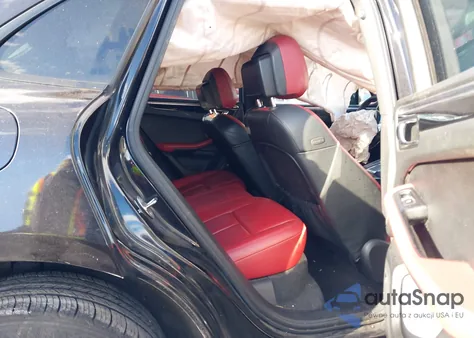 2018 Porsche Macan z USA, uszkodzony, nr VIN WP1AA2A53JLB11602